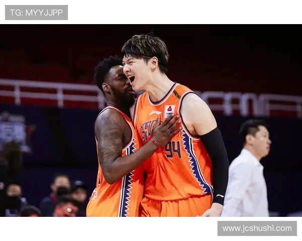 CBA新赛季转会动态：重磅球员加盟与交易背后的深度分析