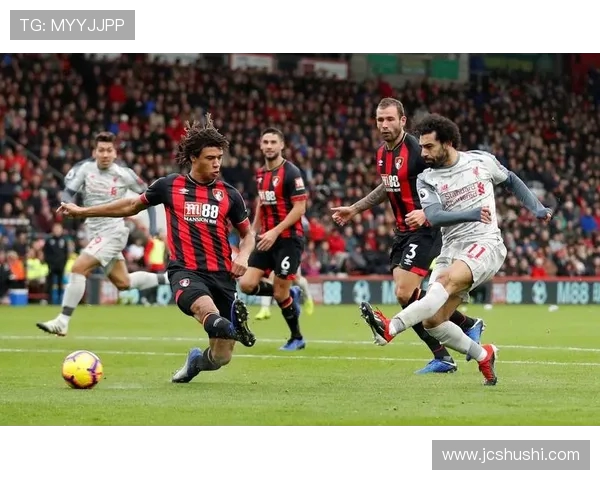 英超争冠与保级双线白热化豪门黑马齐掀赛季高潮